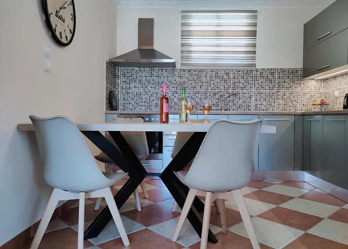 Blue Lagoon Luxury B2