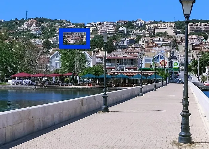 Blue Lagoon Luxury B2 アパート