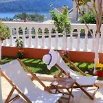Blue Lagoon Luxury B2