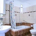 Blue Lagoon Luxury B2 *